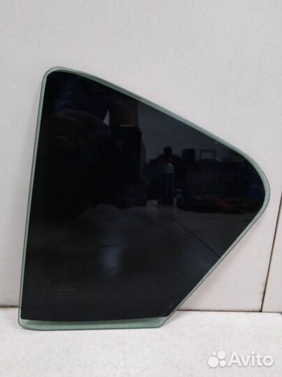 Стекло двери задней левой форточка Honda Civic 4D