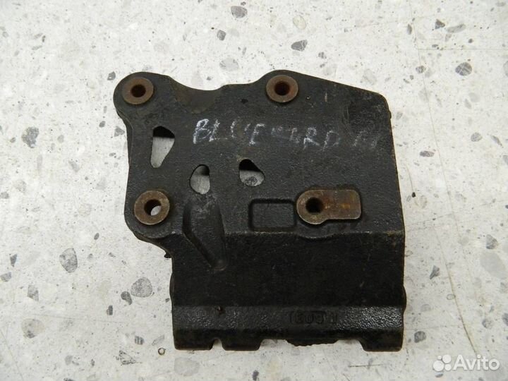 Кронштейн кондиционера Nissan Primera P10, W10 199