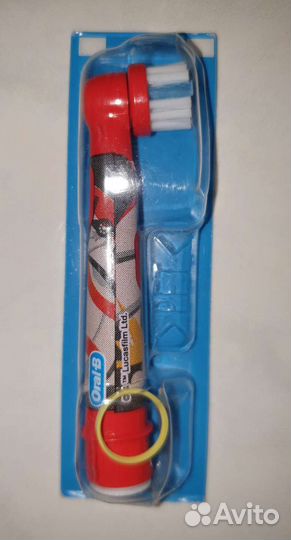 Зубная щетка oral b