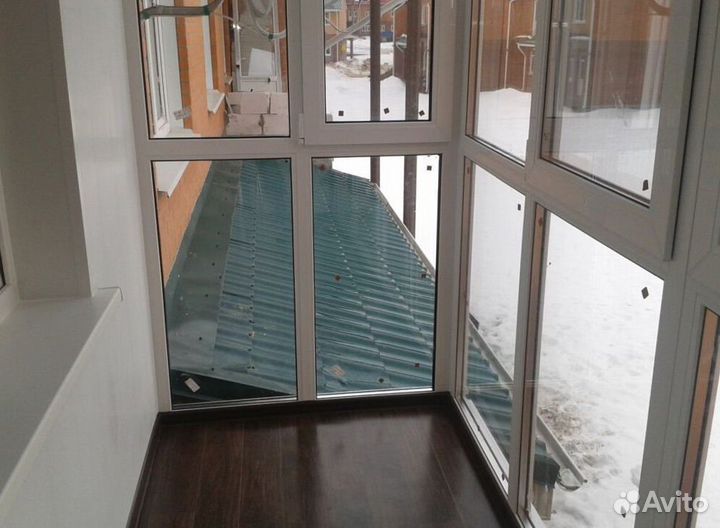 Остекление балконов и лоджий под ключ L8815