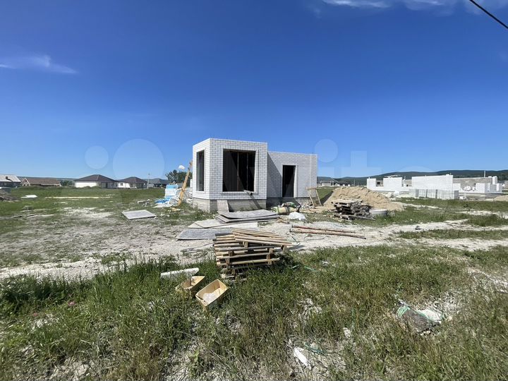 Дом 95 м² на участке 4 сот.