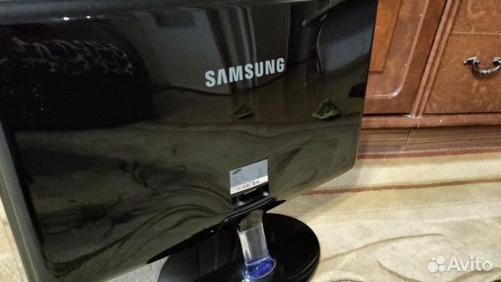 Монитор Samsung P2370 23