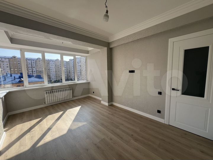 2-к. квартира, 52 м², 4/12 эт.