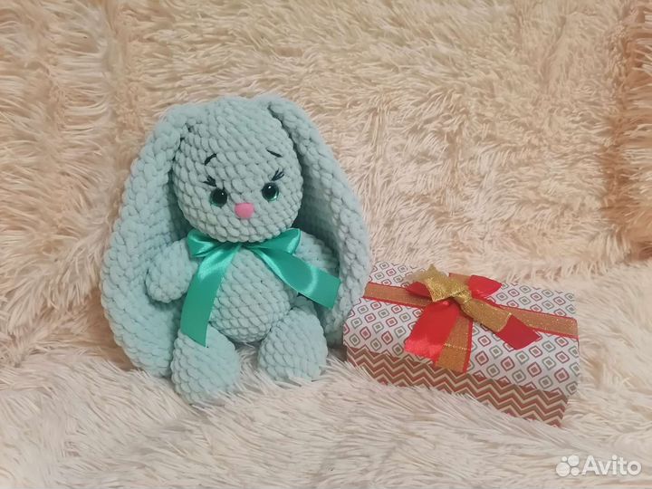 Плюшевый заяц