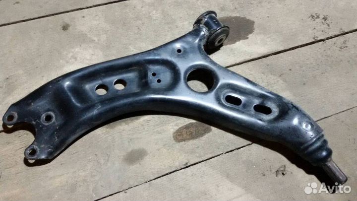 Рычаг передний левый правый VW Passat CC B7