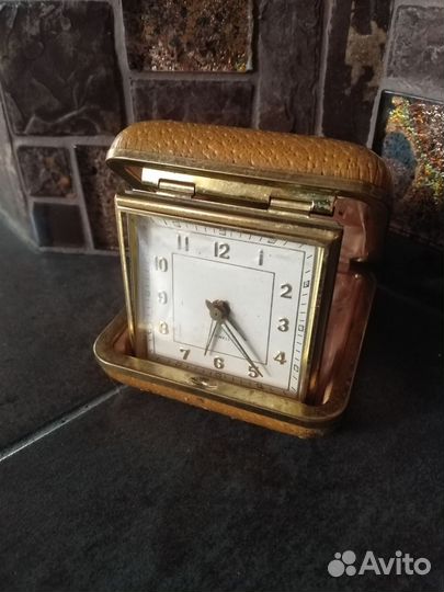 Настольные часы. Дорожные