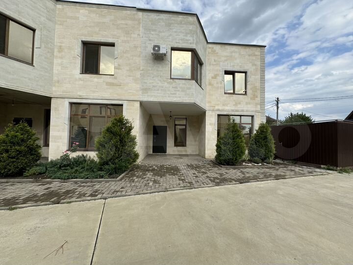 Таунхаус 101,8 м² на участке 1,7 сот.