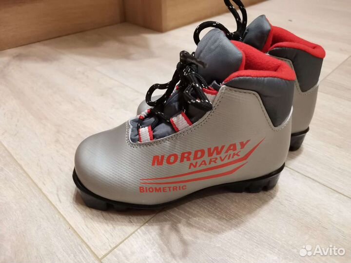 Лыжные ботинки 27 размер