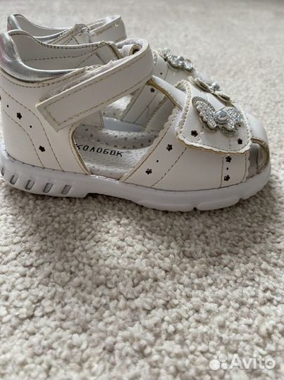 Детские босоножки для девочки