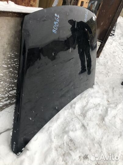 Капот б/у в сборе volkswagen touareg 1 02-10 2 шт