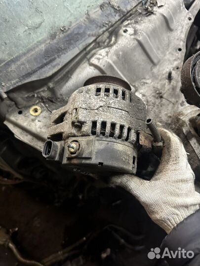 Генератор Toyota Avensis T22 2c-te 2.0 дизель
