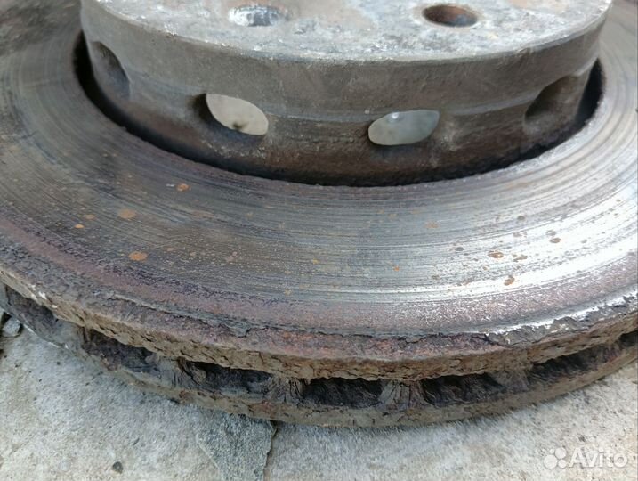 Передние тормозные диски KIA clarus 1