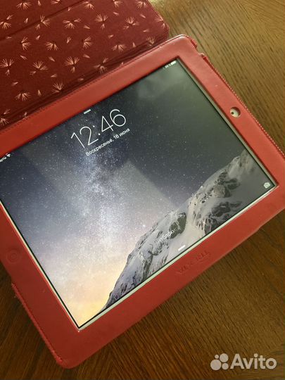 Apple iPad 32Gb Wi-Fi + Cellular MD370RS/A 9.7