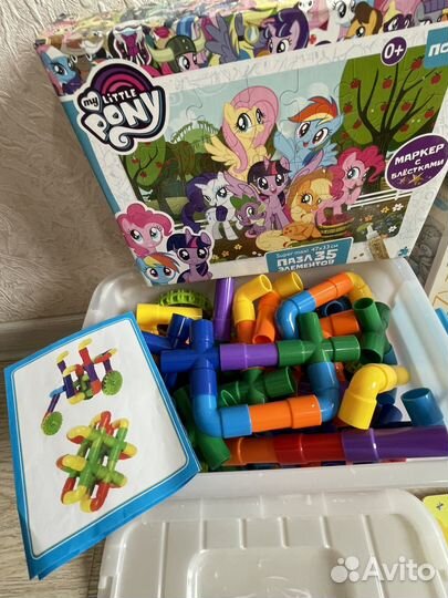 Игрушки пакетом пазлы книги