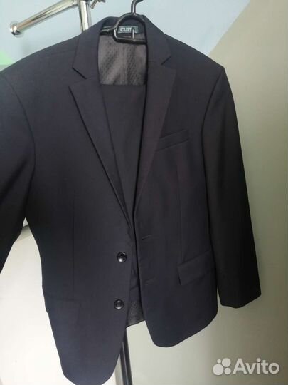 Мужской молодежный костюм на выпускной