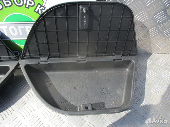 Ящик в багажник левый и правый Kia Ceed 1 рест