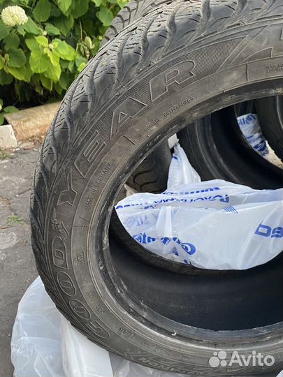 Goodyear UltraGrip 205/55 R16 81K