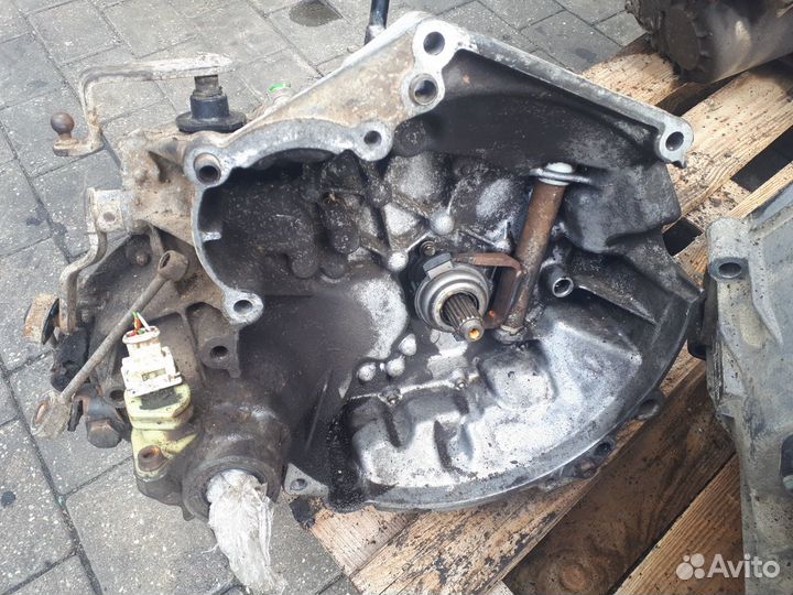 Коробка Peugeot 206 1.1 benz 1999 кпп механика