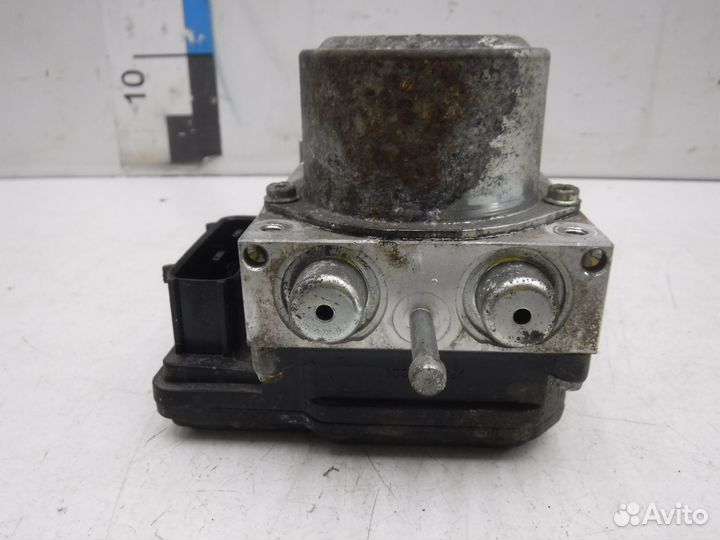 Блок ABS Nissan Juke 2011