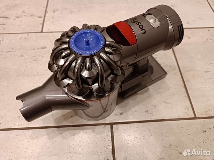 Пылесос Dyson v7