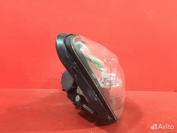 Фара правая Kia Ceed хетчбэк G4FA 1.4L 1396