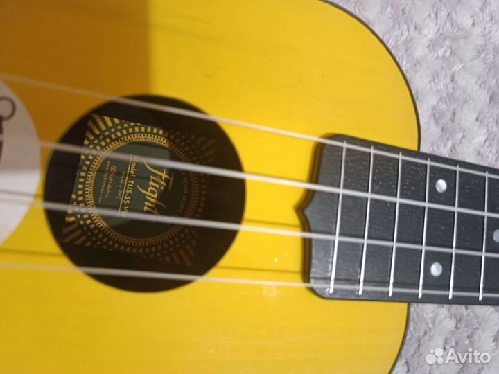 Гитара укулеле