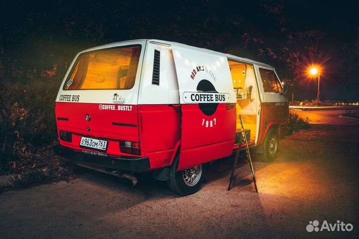 Кофейня на колесах (мобильная кофейня)