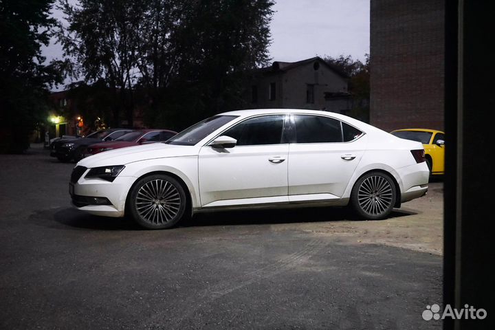 Skoda Superb 1.8 AMT, 2019, 45 000 км