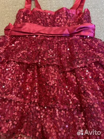 Платье праздничное с пайетками