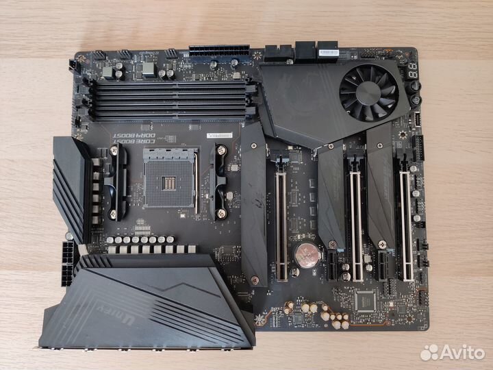 Материнская плата MSI MEG X570 unify