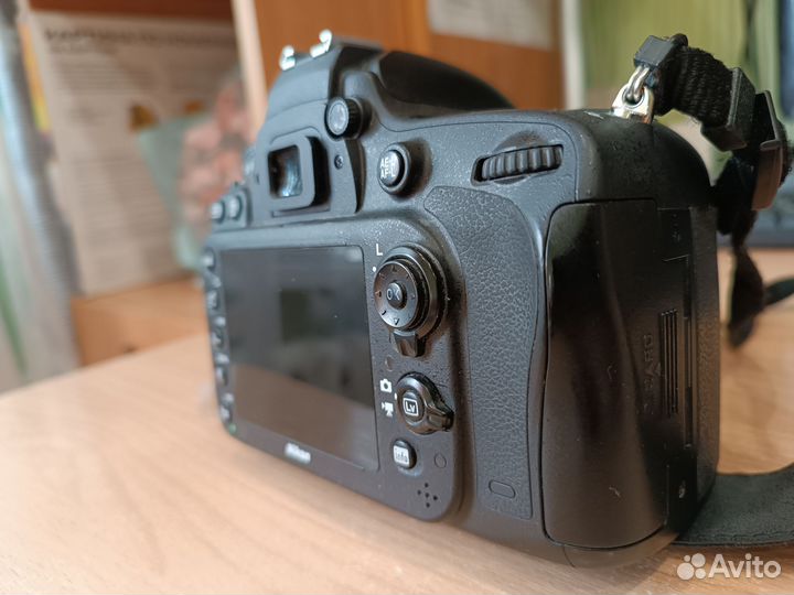 Цифровой фотоаппарат Nikon D610