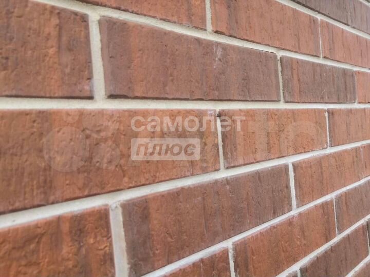 Дом 104 м² на участке 4 сот.