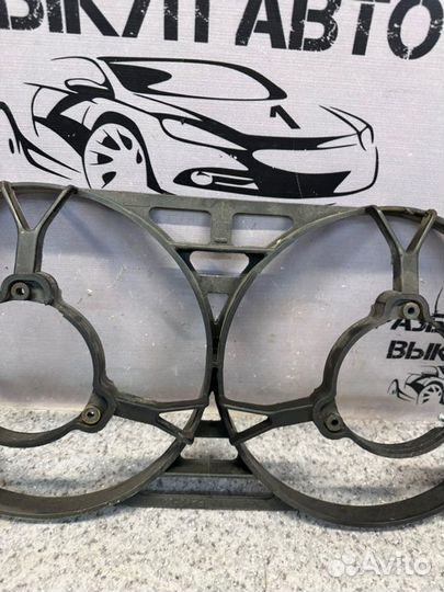 Диффузор радиатора Лада Нива 2121