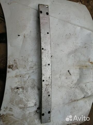 Усилитель бампера Toyota Corolla 124