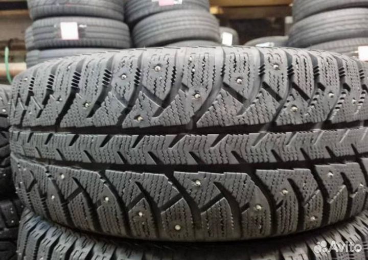 Bridgestone Ice Cruiser 7000 225/65 R17