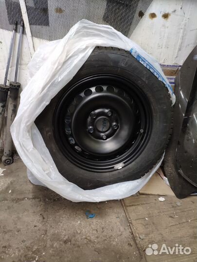 R15 Goodyear UltraGrip 195/65, PCD 5x112 DIA 55