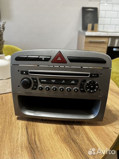 Штатная магнитола peugeot 308