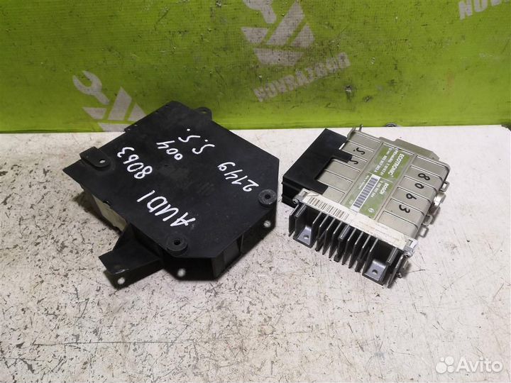 Блок управления двигателем Ауди 80 90 Б3