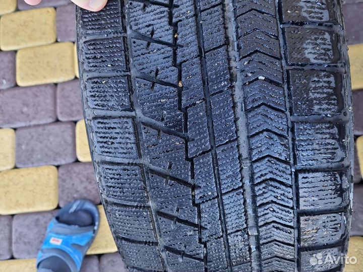 Bridgestone Blizzak VRX 225/55 R16