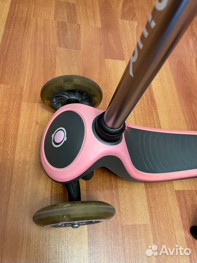 Самокат трехколесный Globber розовый