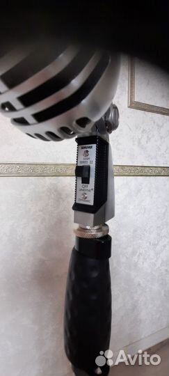 Микрофон со стойкой