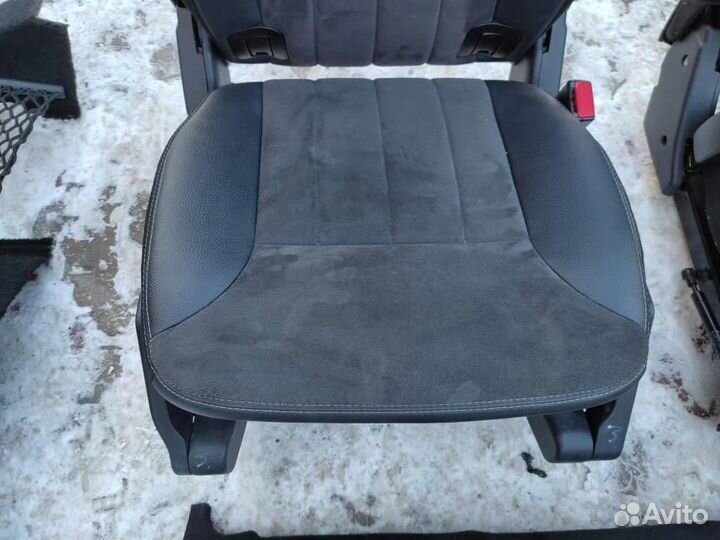 Салон w251 R-class 642.950 2006