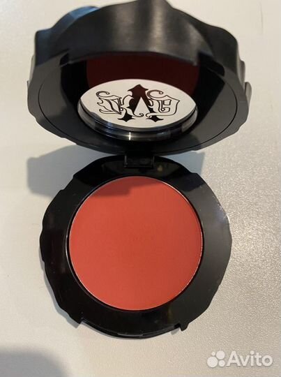 Румяна KAT VON D KVD beauty Poopy