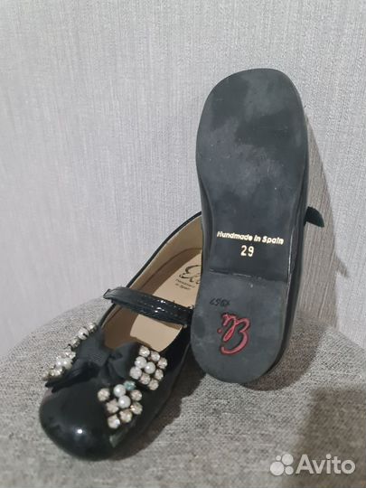 Европейская обувь для девочки 29-30 размер