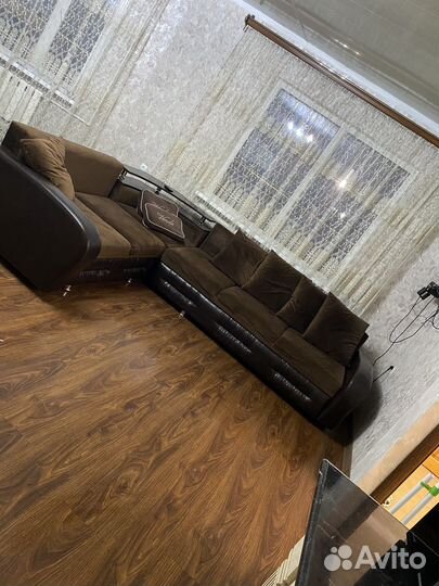 Угловой диван