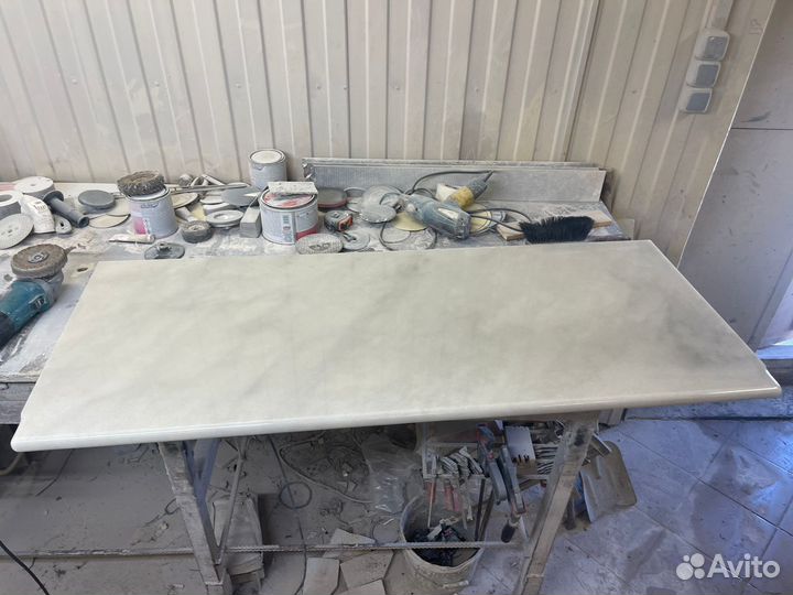 Подоконник из белого мрамора