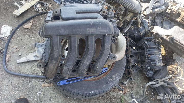 Впускной коллектор renault megane 2 1.6