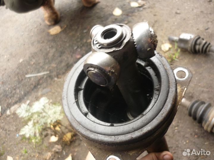 Привод левый Ниссан Альмера G15