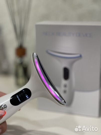 Массажер новый для лица и шеи микротоковый