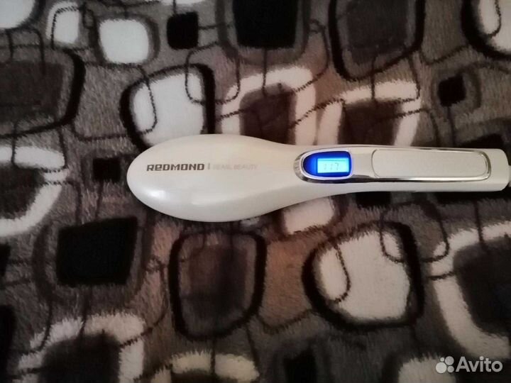 Расческа-выпрямитель